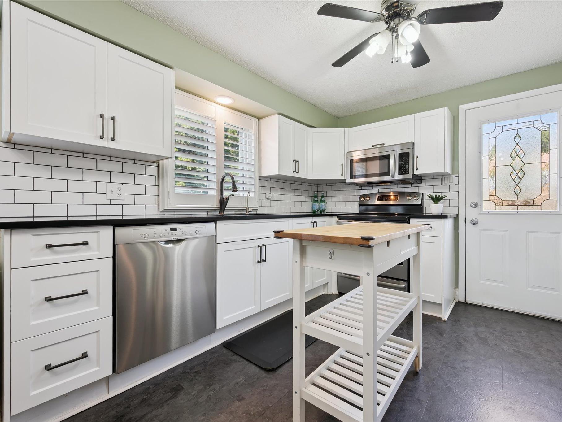 66 Cluthe Cres